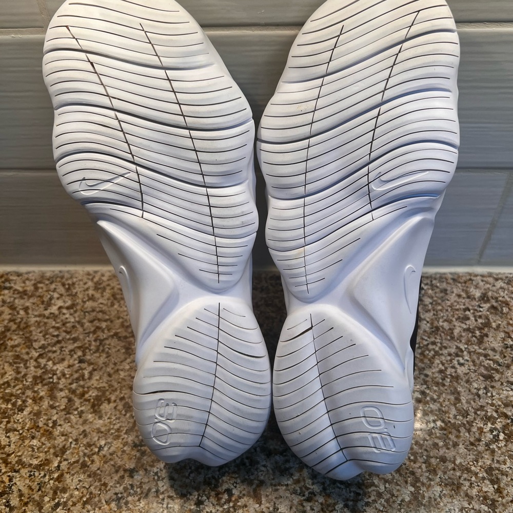 Nike Black Slip-On Athletic Shoes with White Sole and Neon Yellow Swoosh - Picture 7 of 8
